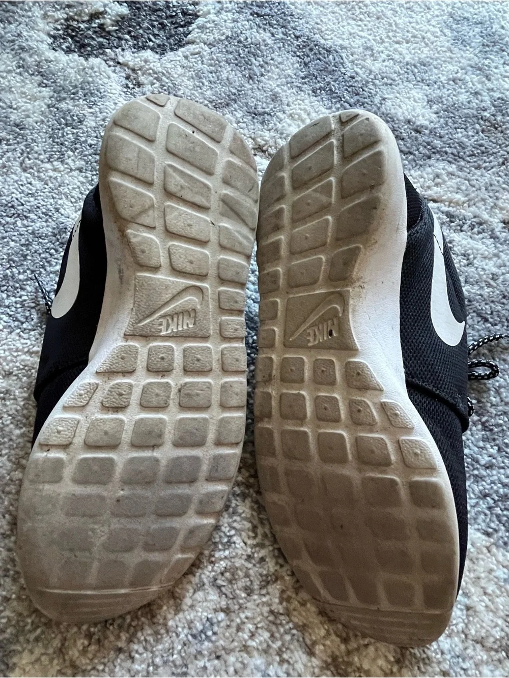 Women’s nike roshe shoes